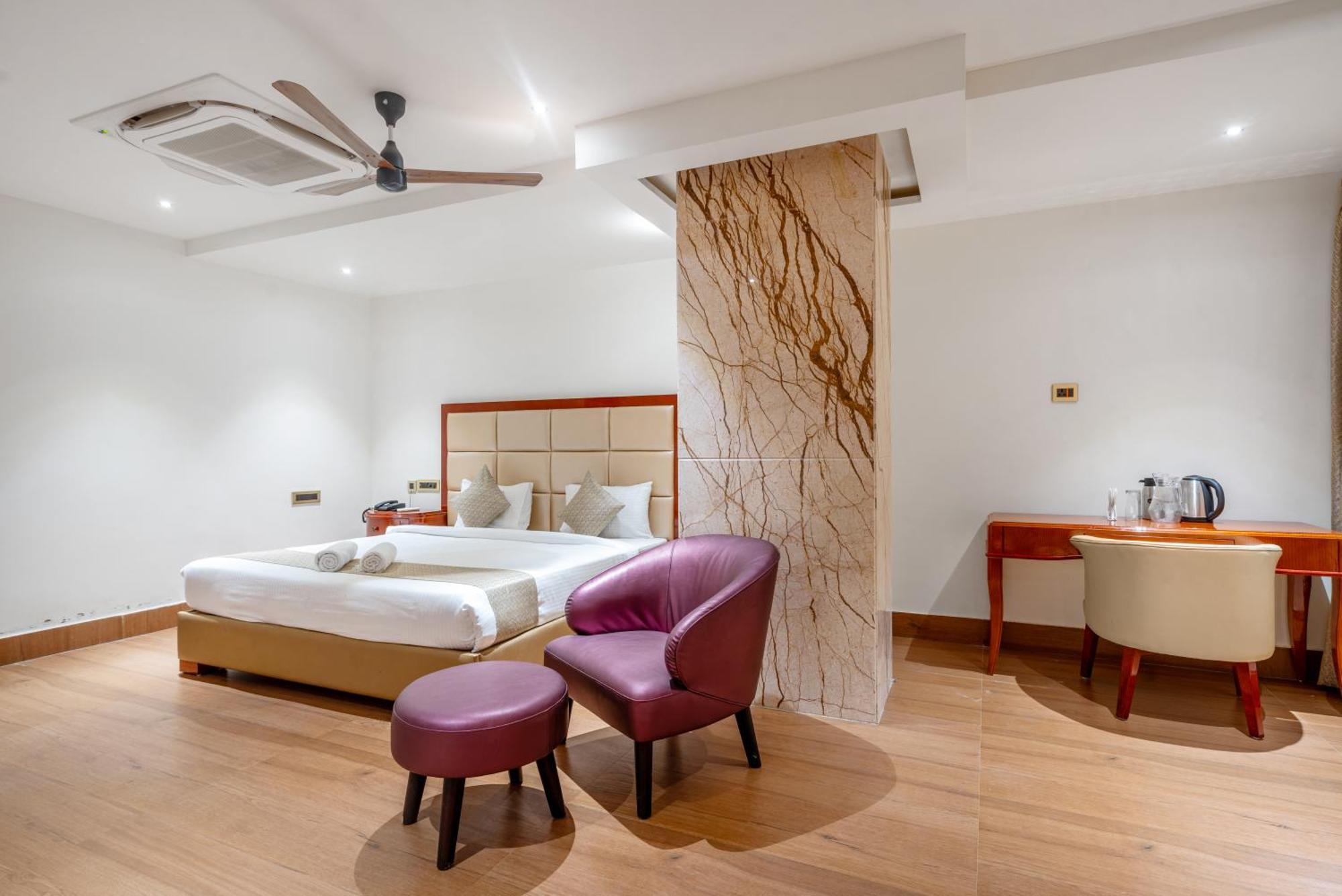 Hotel Chutneys Hyderabad Exterior photo