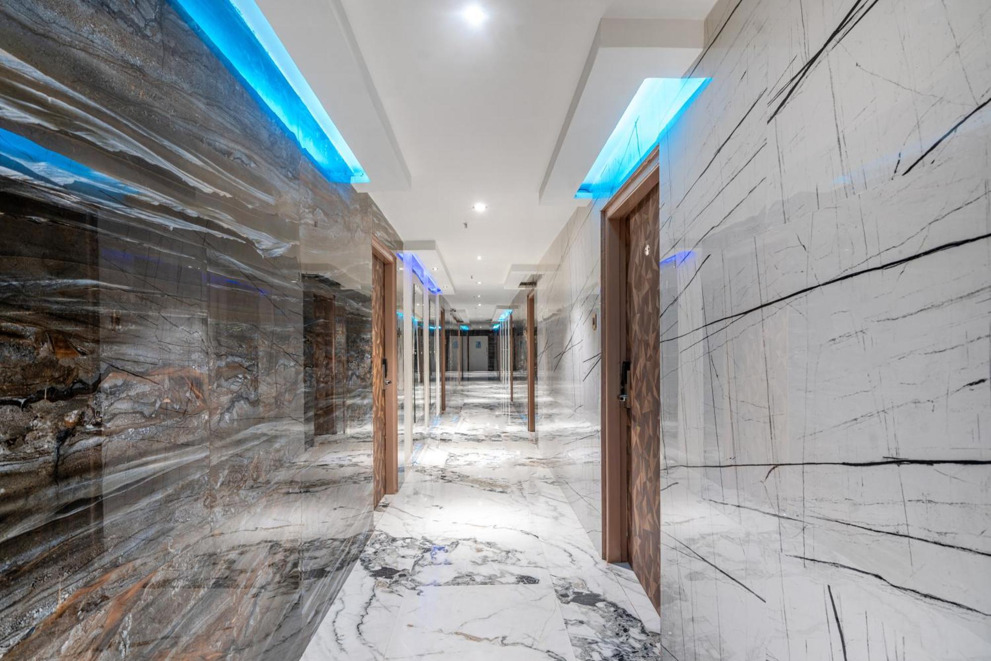 Hotel Chutneys Hyderabad Exterior photo
