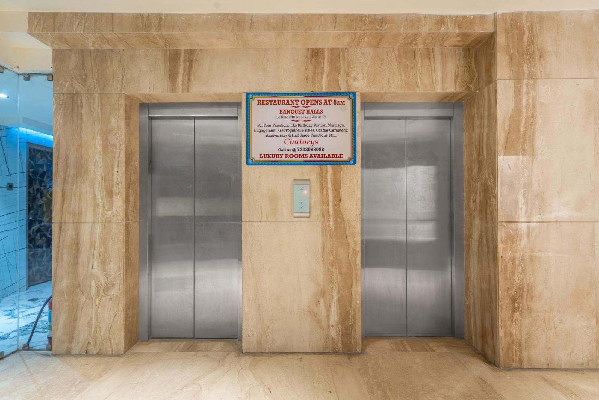 Hotel Chutneys Hyderabad Exterior photo